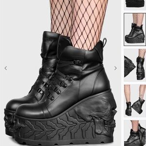 NIB KILLSTAR DOOM Black Platform Skull Boots size 7